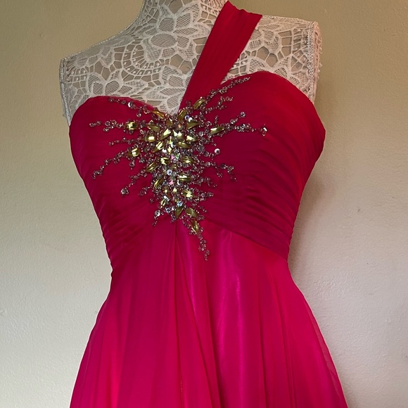 Exclusive Pink Wedding Dress - Picture 10 of 17